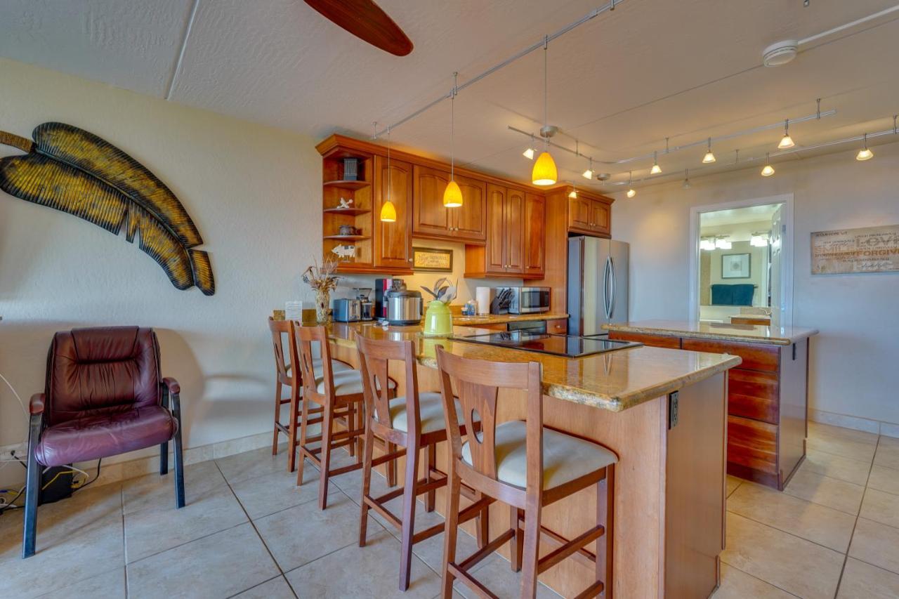 Kona Pacific Top Floor Retreat Ocean View And Pool! Kailua-Kona Buitenkant foto
